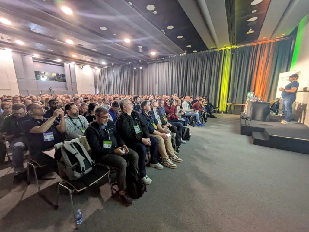Stéphane Philippart speaking at Devoxx France 2026