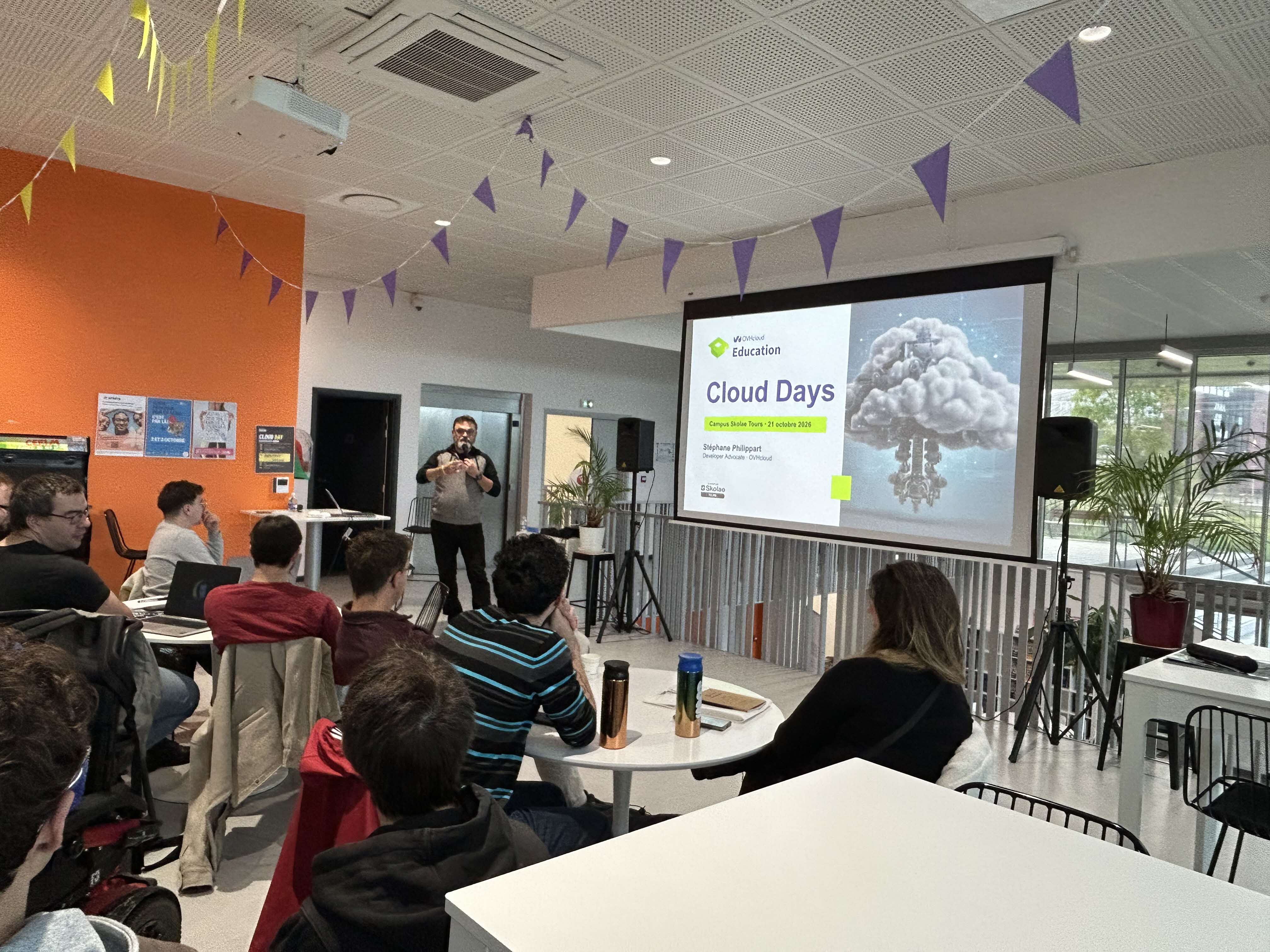 OVHcloud Education x SKOLAE Tours : former les talents de demain aux technologies Cloud & AI