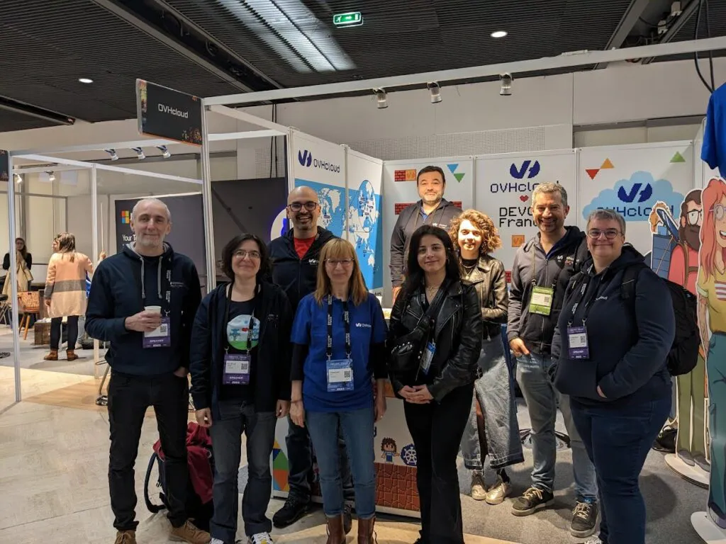OVHcloud booth 8